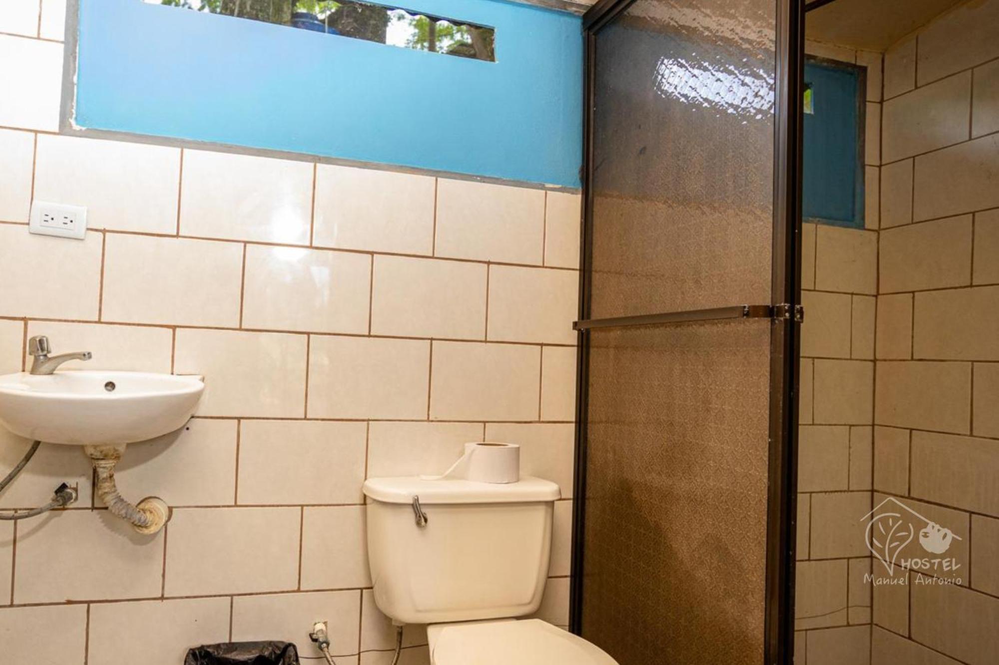 Manuel Antonio Hostel Dış mekan fotoğraf